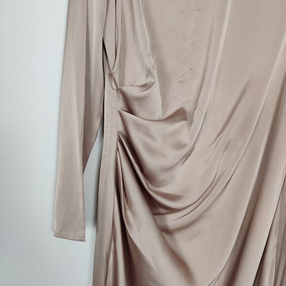 Chi Chi London Women's Dress Size 12 Champagne Crew Neck Elegant Prom Occasion - Picture 3 of 10